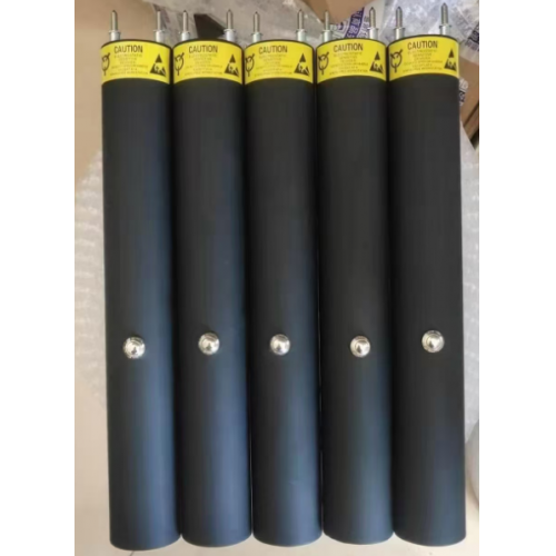 高端定制 威力巨大 M102S 高压电击棍型户外高压电击器防身用品 防身器材防身电警棍电棒远射手电 电警棍充电筒电器 防狼居家防护多功能手电筒